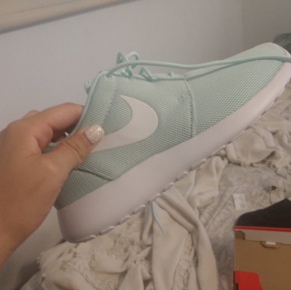 Nike Running Shoes - Picture 4 of 4